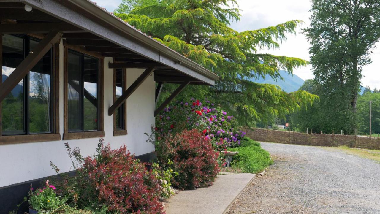 Paradise Village Ashford Exterior photo